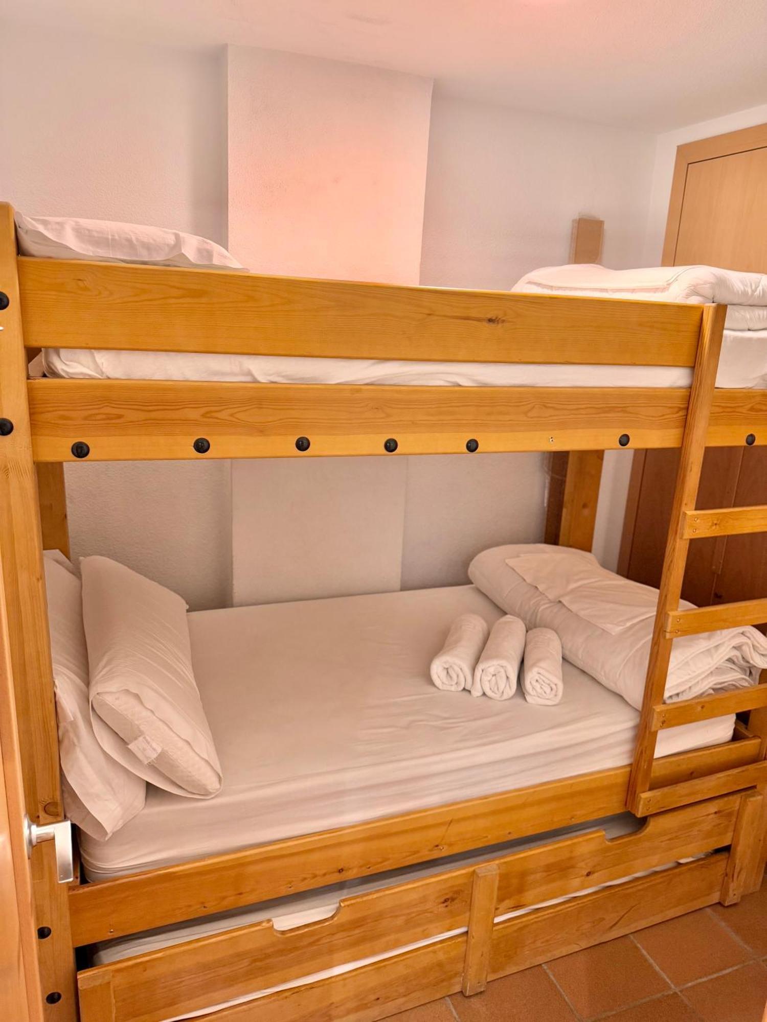 Apartamento Decris เซียร์ราเนบาดา ภายนอก รูปภาพ