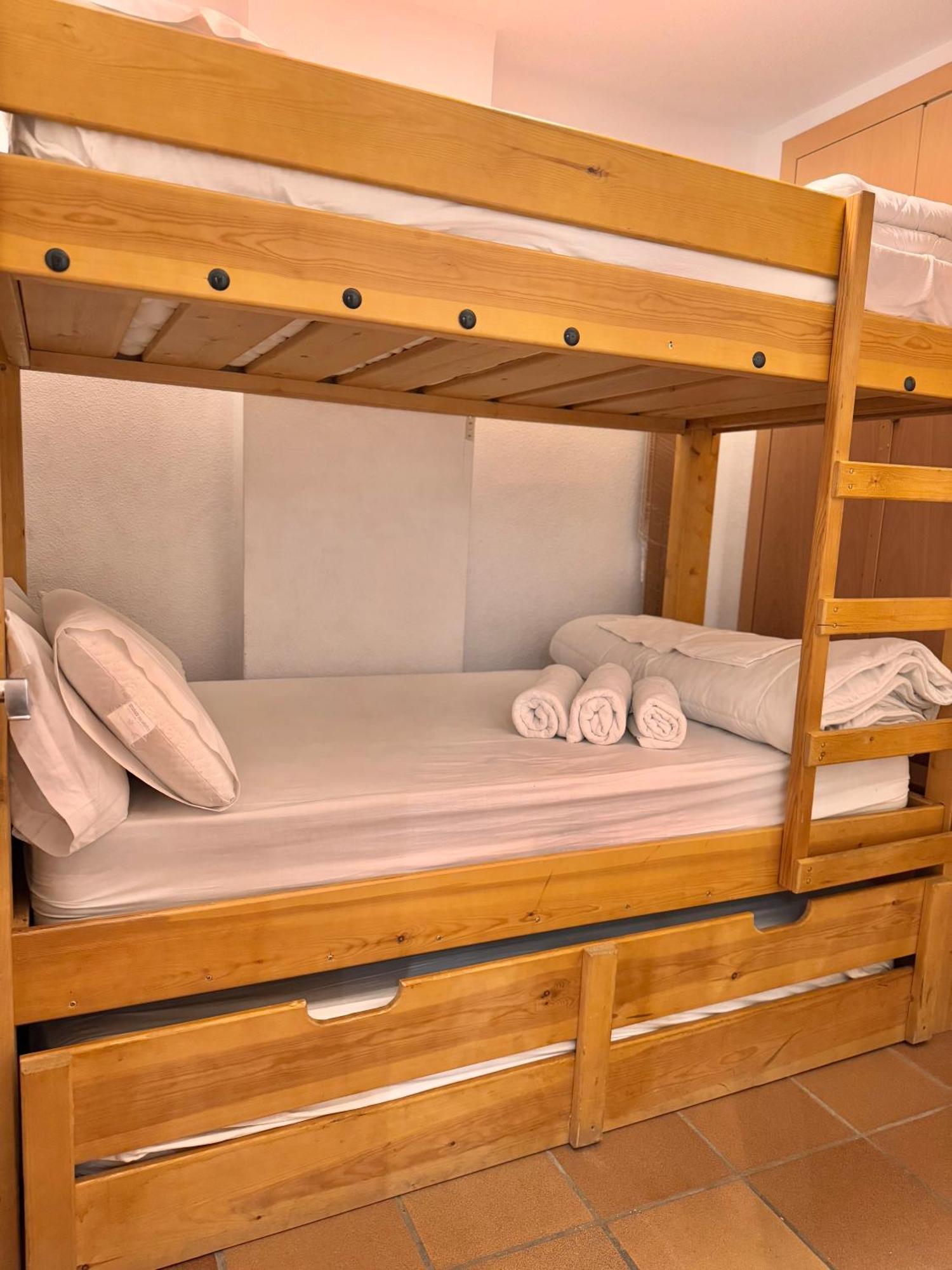 Apartamento Decris เซียร์ราเนบาดา ภายนอก รูปภาพ