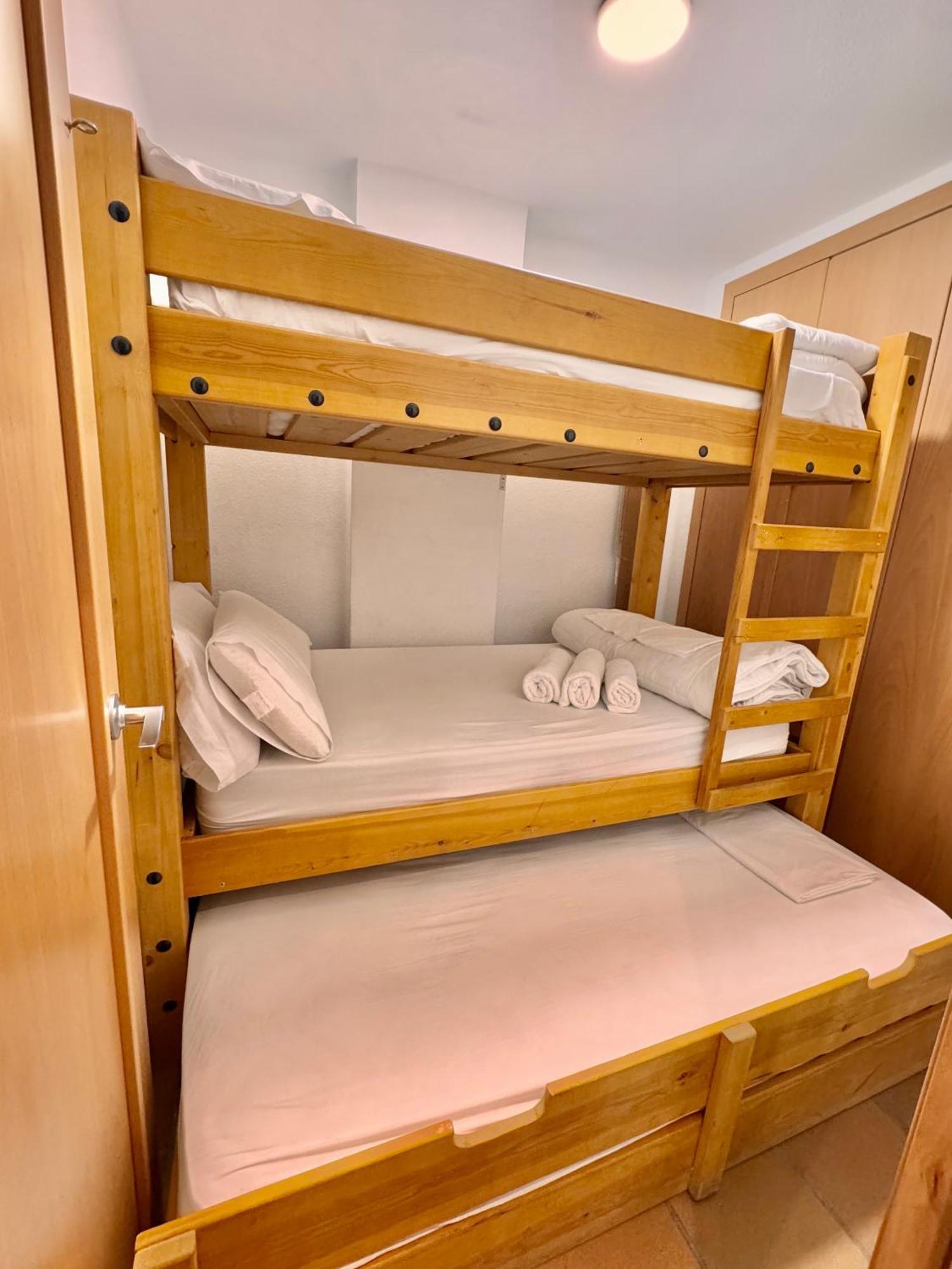 Apartamento Decris เซียร์ราเนบาดา ภายนอก รูปภาพ