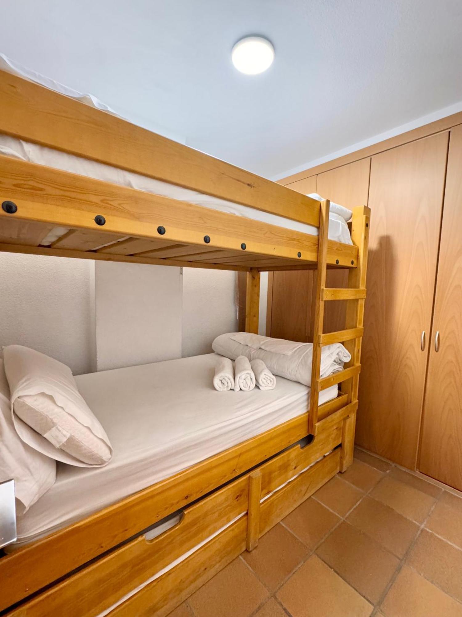 Apartamento Decris เซียร์ราเนบาดา ภายนอก รูปภาพ