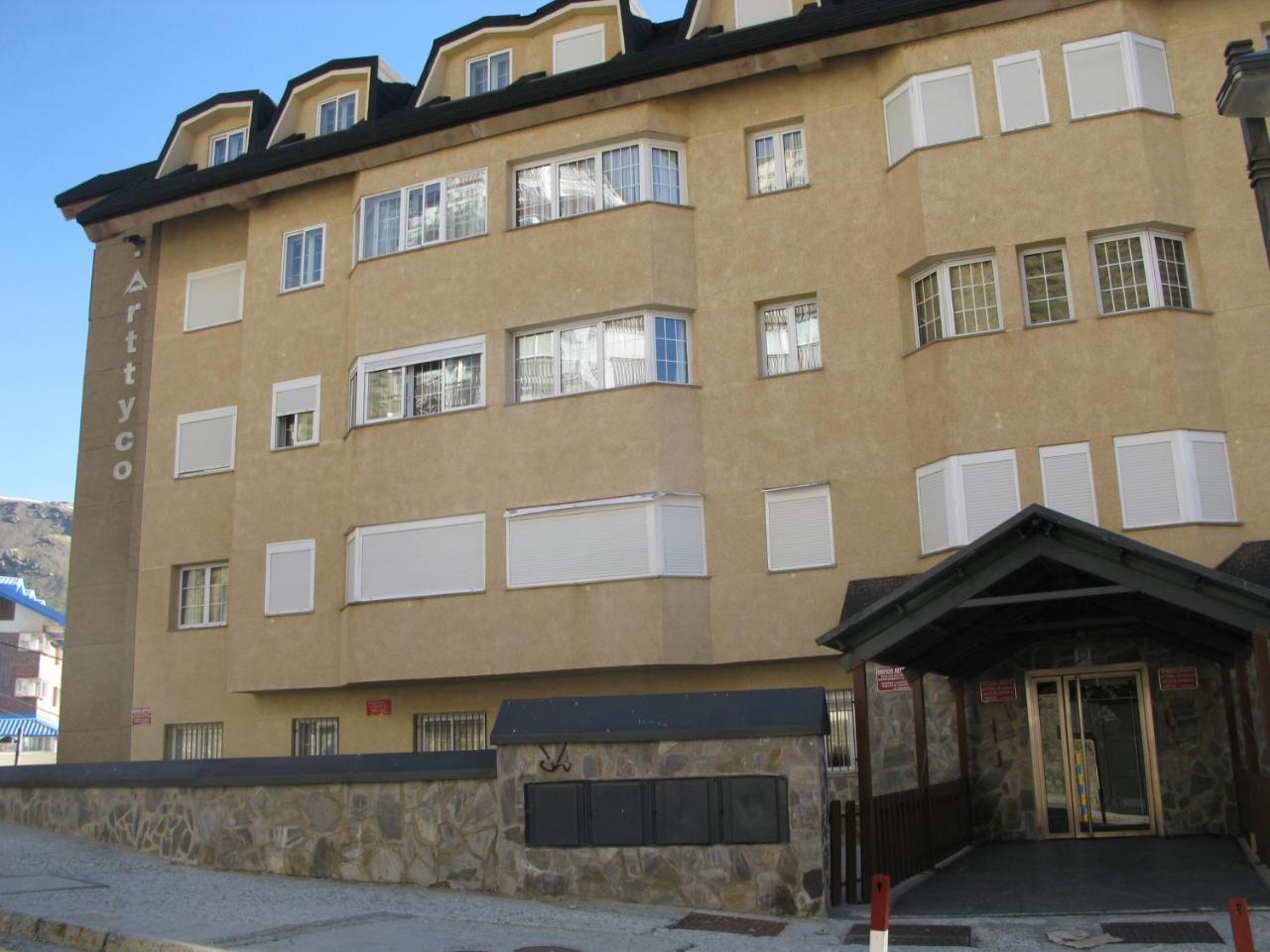 Apartamento Decris เซียร์ราเนบาดา ภายนอก รูปภาพ