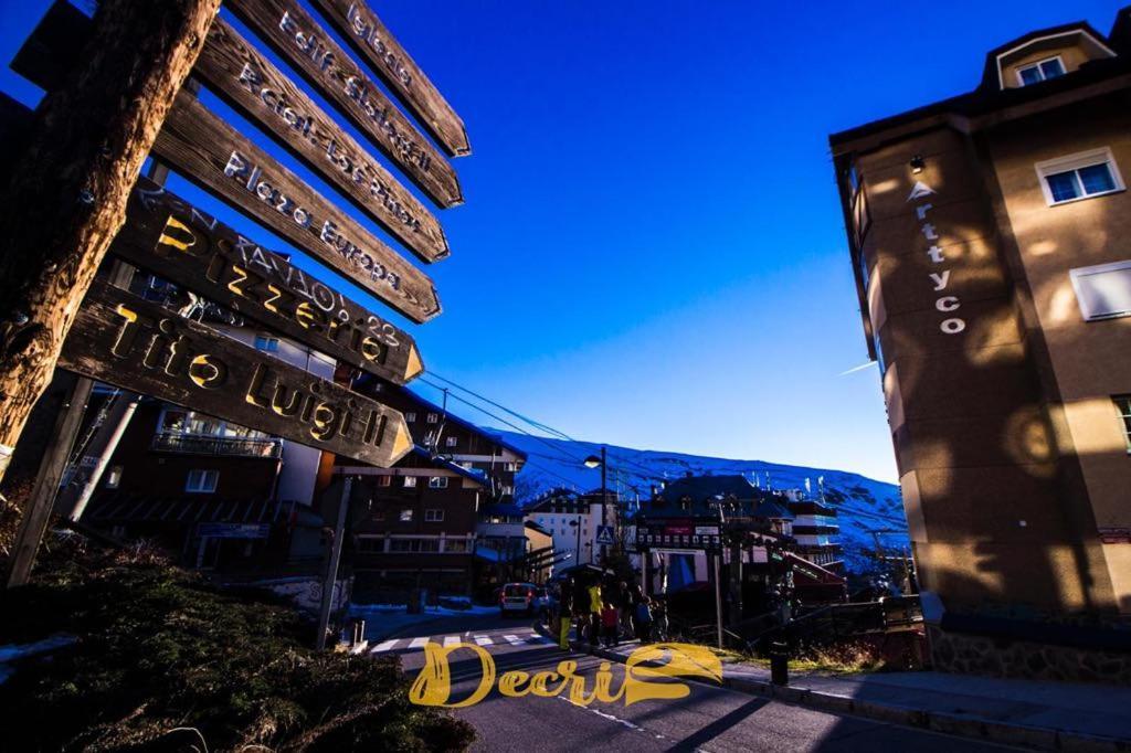 Apartamento Decris เซียร์ราเนบาดา ภายนอก รูปภาพ